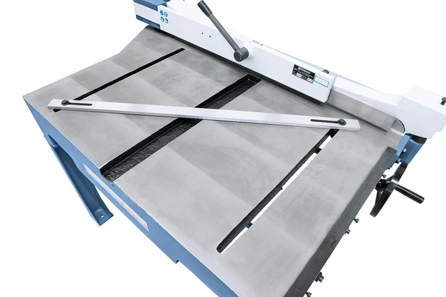 BHS 1040 Slagsaks Bernardo 