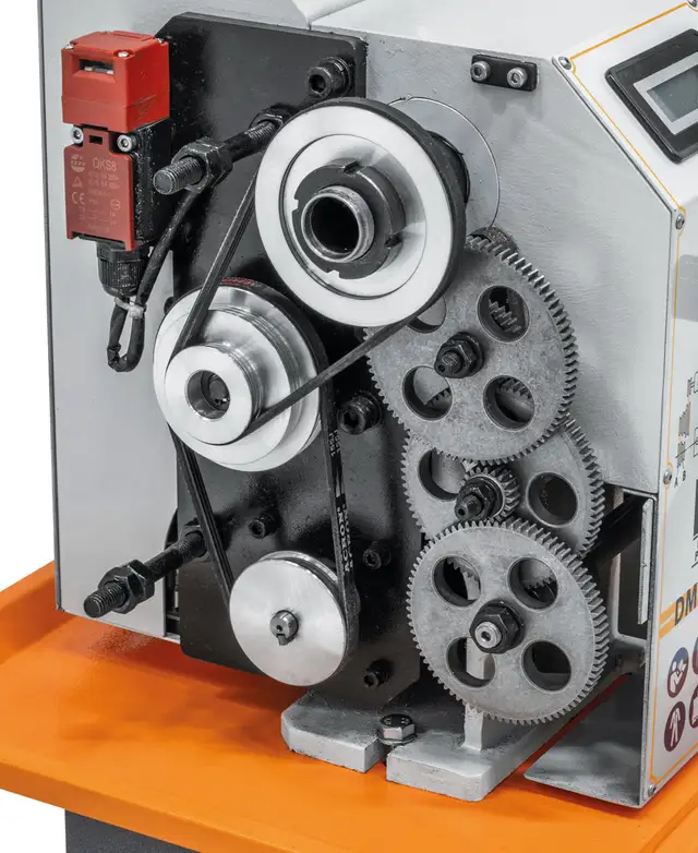 Dreiebenk DM 400 V M4P 