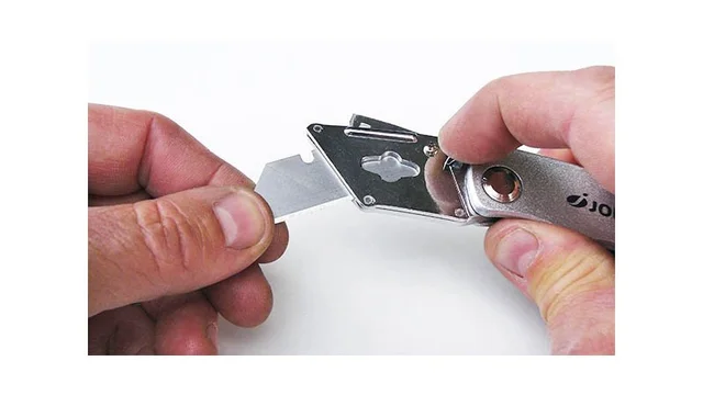Sammenleggbar kniv for 19 mm blader Levert med 6 trapesblader, Jouanel 