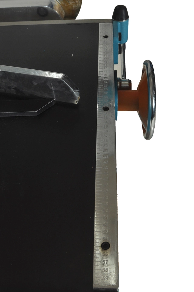 TSX 1060 Håndbetjent slagsaks 