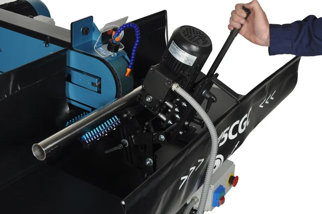 SC 75CGC Slipe og poleringsmaskin,senter Sentrisk, med kjølevæskesystem 