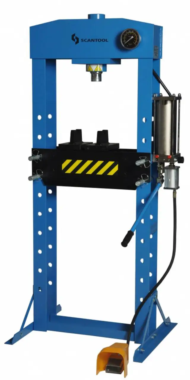 SCA 1300 Manuell foldemaskin 