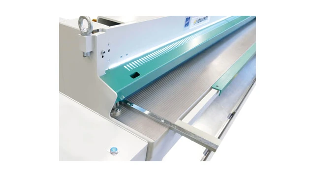 2050 x 2 mm Elektrisk platesaks Med manuelt bakanslag, Jouanel 