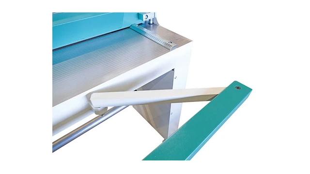 2050 x 2 mm Elektrisk platesaks Med manuelt bakanslag, Jouanel 