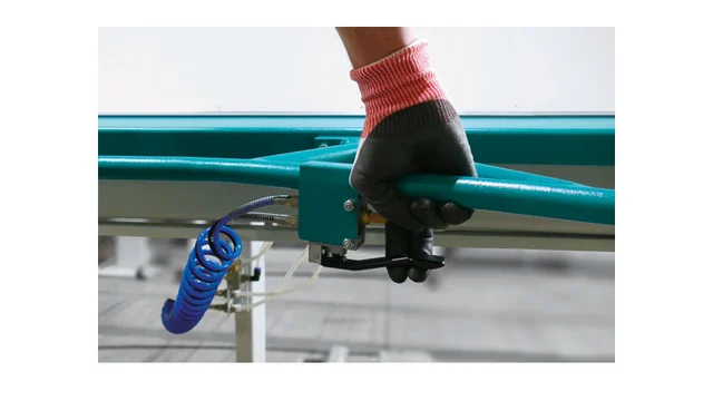 2040 x 1,2 mm Pneumatisk foldemaskin Med elektrisk oververktøy, Jouanel 