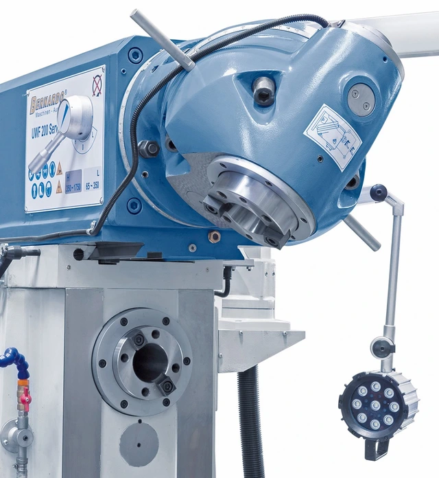 UWF 200 Servo universalfres Bernardo 