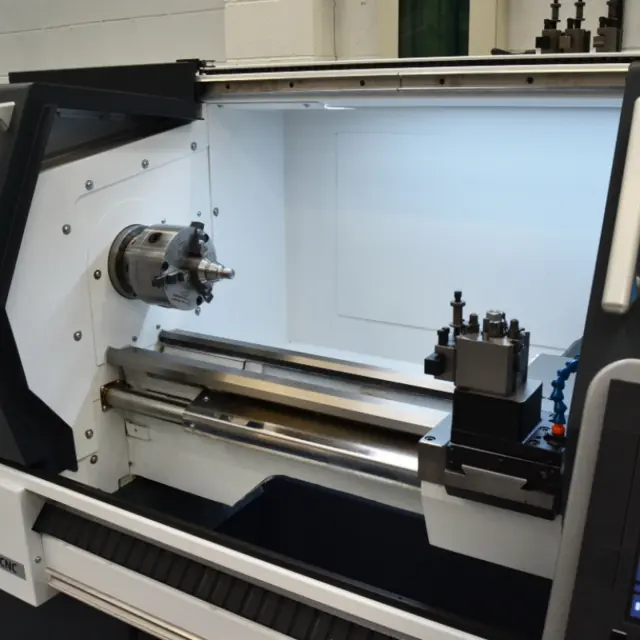 Student Manuell/CNC dreiebenk 330x1000, 2-akse, Colchester 