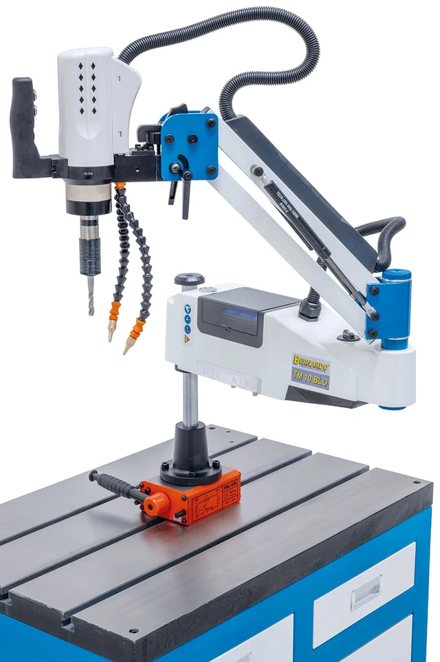 TM 10 BLO / R 1100 Elektrisk gjengearm Bernardo 