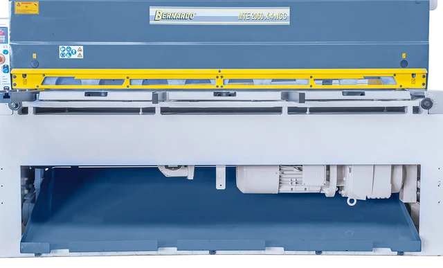 MTE 3060 x 4 NCC Motorisert platesaks Bernardo 