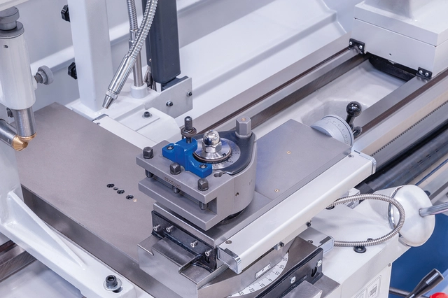 Solid 460 x 2000 Pro Dreiebenk Bernardo 