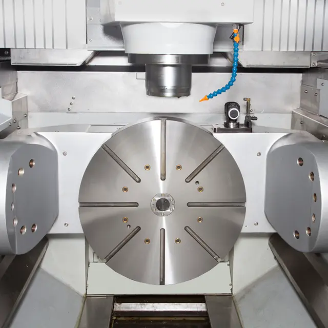 XT 630 5AX 5-akse CNC-fres Bridgeport 