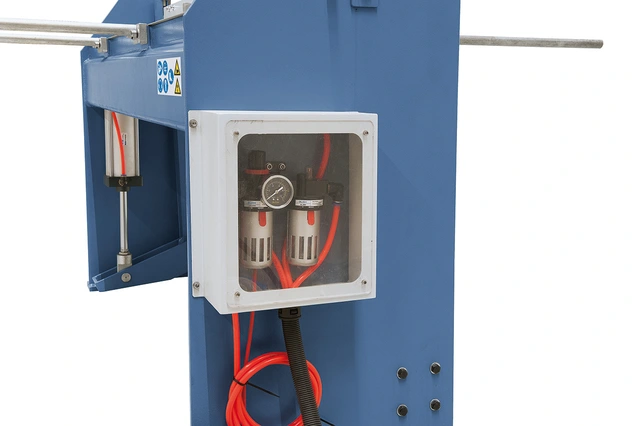 PTS 1270x1,2 Pneumatisk platesaks Bernardo 