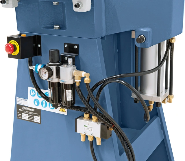 AK 150 P Pneumatisk hjørnestanse Bernardo 