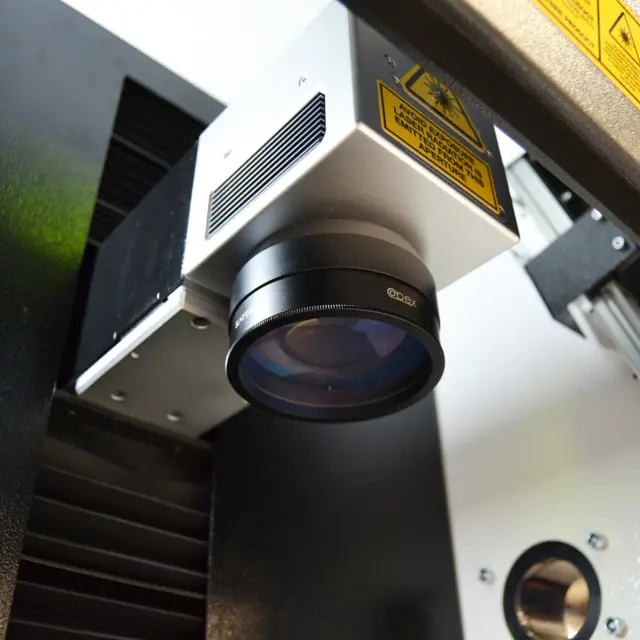 Lightning lasermerkemaskin  klasse 1 Colchester 