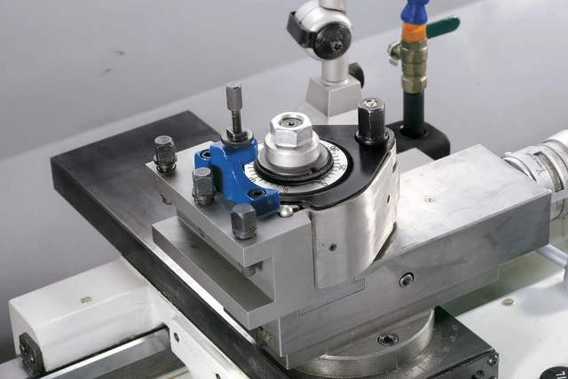 Master 400 Dreiebenk Bernardo 