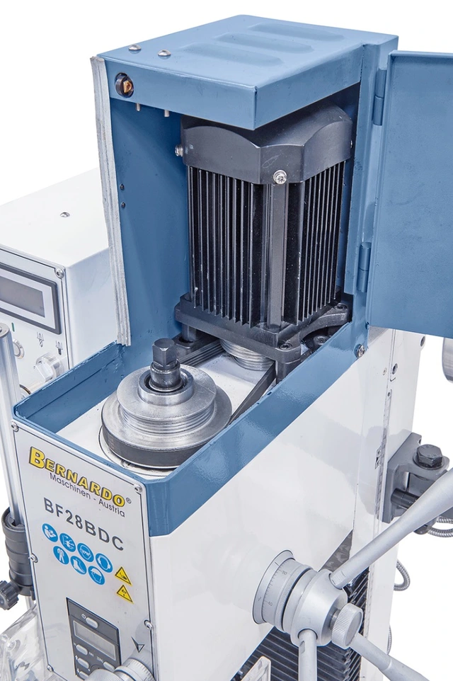 BF 28 BDC digital bore og fresemaskin Bernardo 