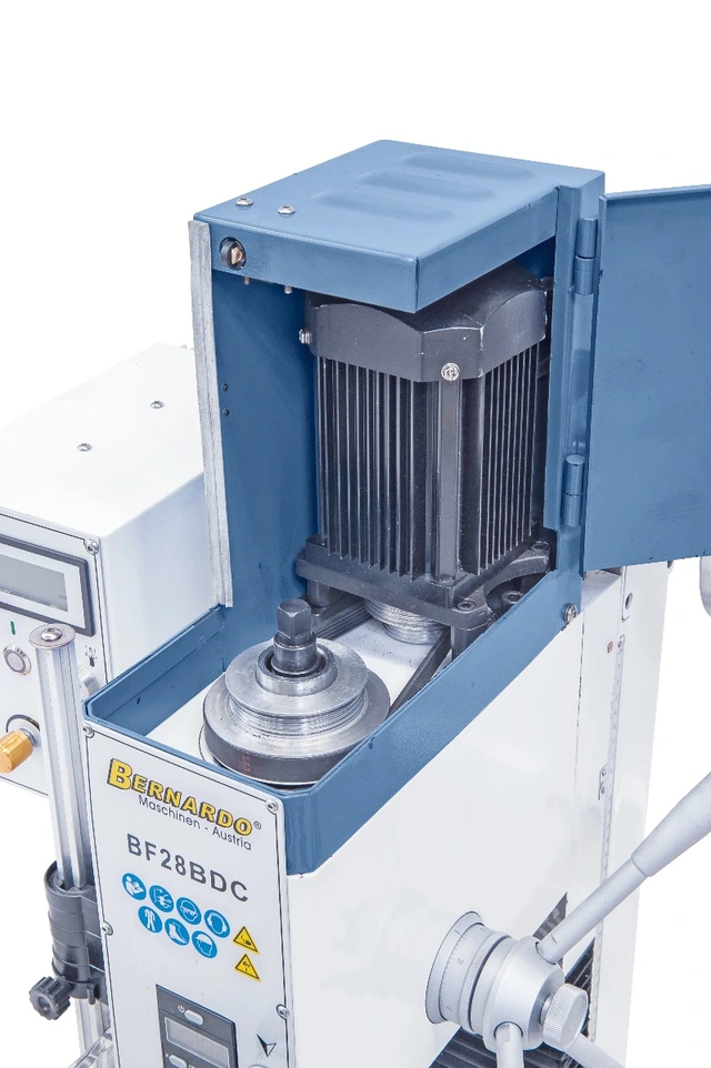 BF 28 BDC bore og fresemaskin Bernardo 