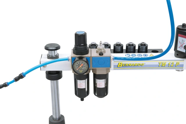 TM 12 P / R 1000 Pneumatisk gjengearm Bernardo 