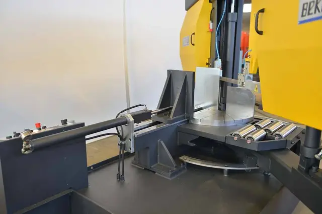 BMSY 810 CGH semiautomatisk båndsag Bekamak 