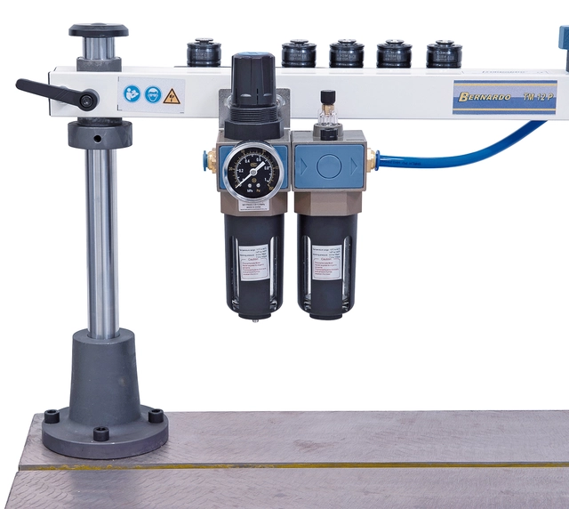 TM 16 P / R 1500 Pneumatisk gjengearm Bernardo 