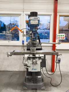 STF-3000V Brukt universalfres Luna 2003 Brukt