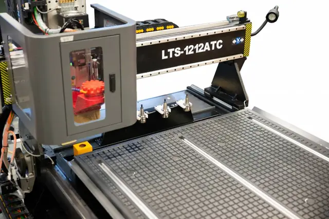 cp1212 ATC 3-akse CNC-router Med verktøyveksler, cncPro 