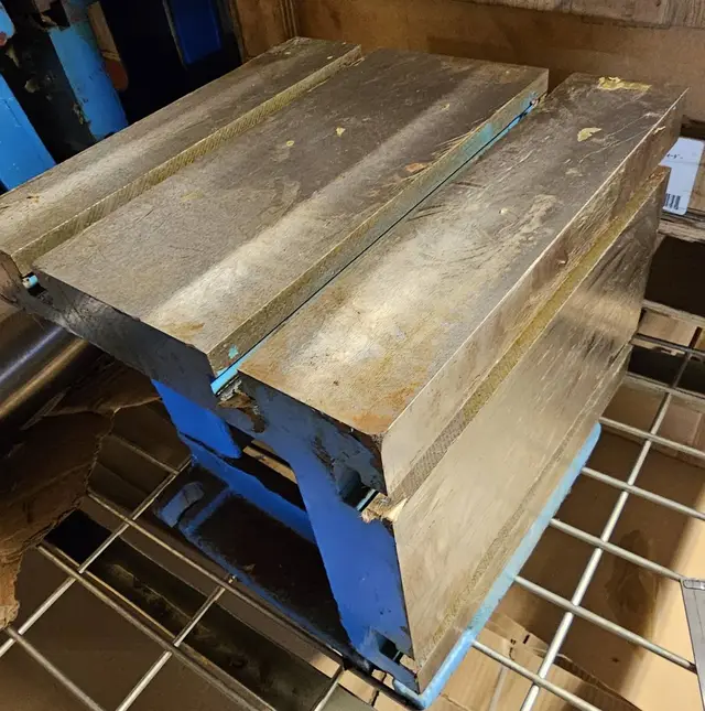 Kubebord 25x25x25cm 14mm T-spor brukt WEISS 