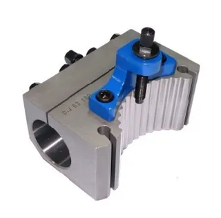 D1J63180  sideholder dreiebom LTS Maskin