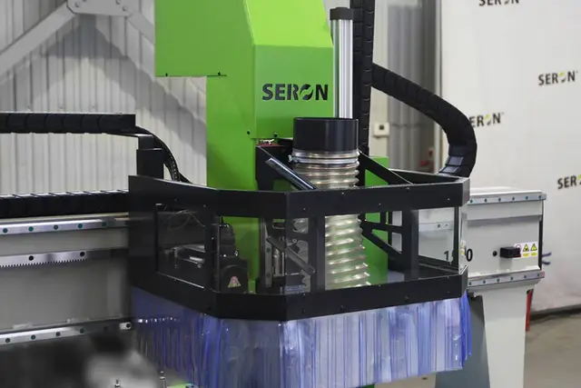 1310 EXPERT 3-akse CNC-router Seron 